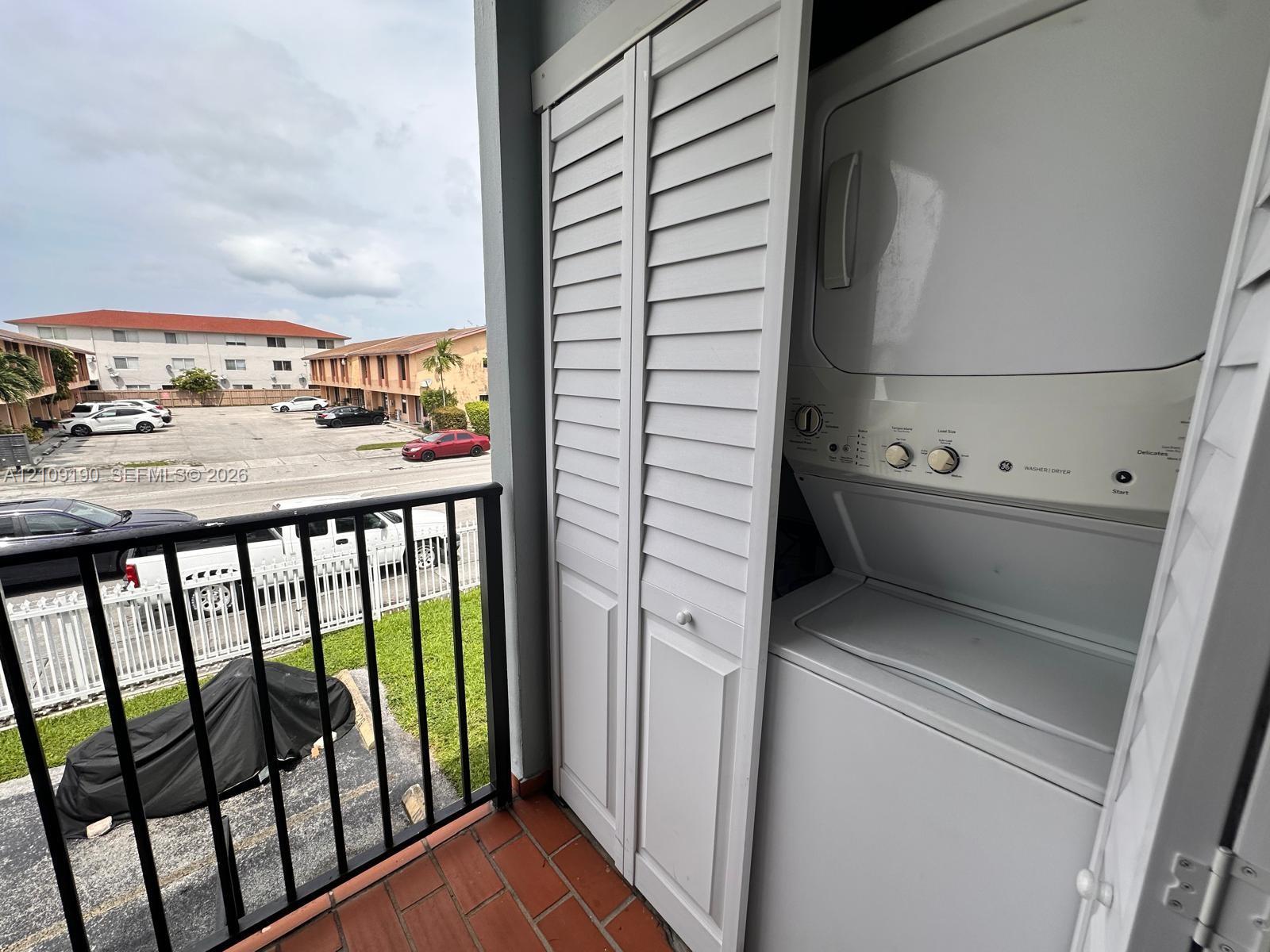 1380 W 41st Street 201 Property Photo 8
