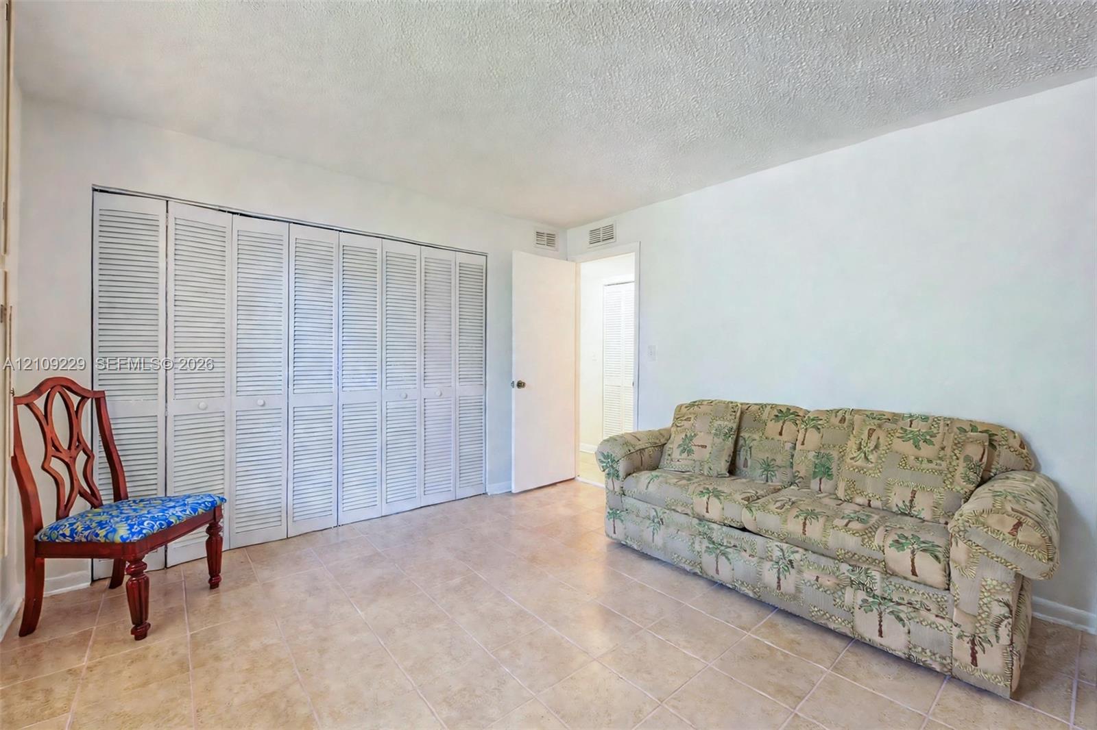 9301 Sunrise Lakes Boulevard 105 Property Photo 36
