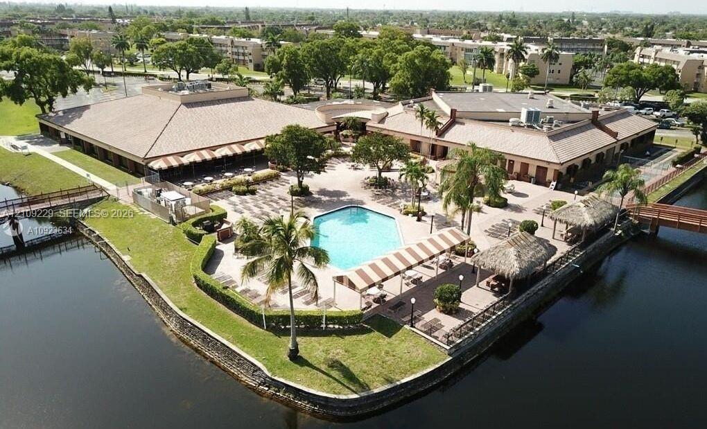 9301 Sunrise Lakes Boulevard 105 Property Photo 49