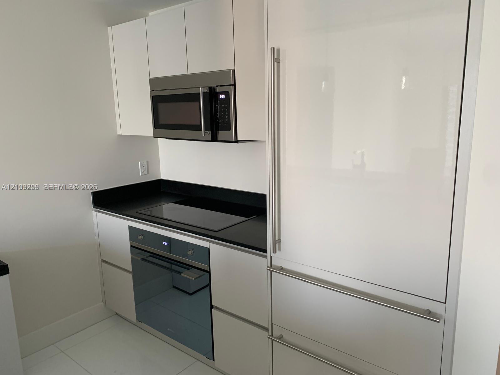 1010 Brickell Avenue 3704 Property Photo 11