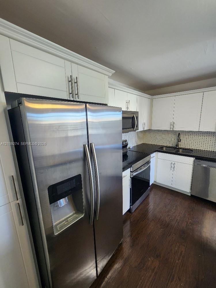 2016 Bay Drive 304 Property Photo 5