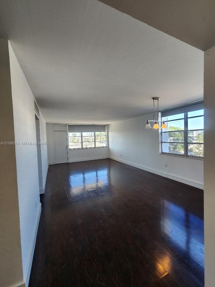 2016 Bay Drive 304 Property Photo 7