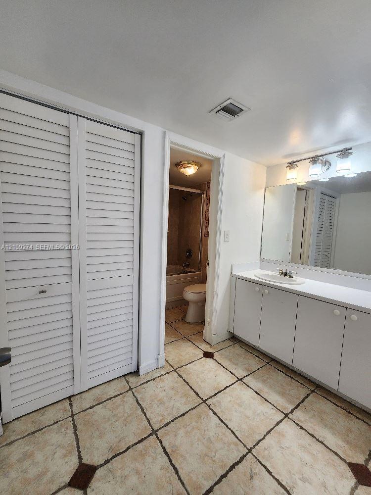 2016 Bay Drive 304 Property Photo 17