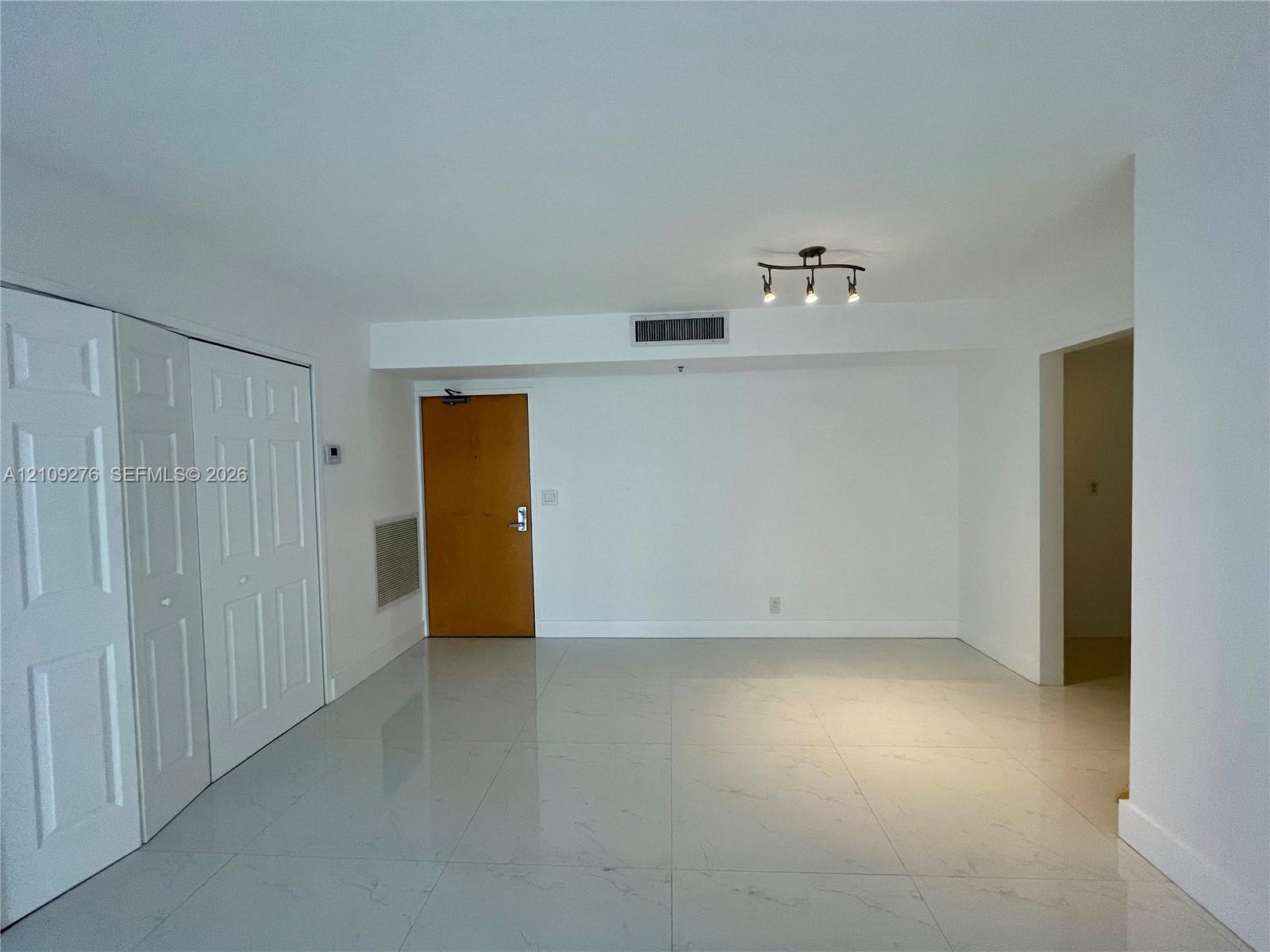 9195 Collins Avenue 1004 Property Photo 13