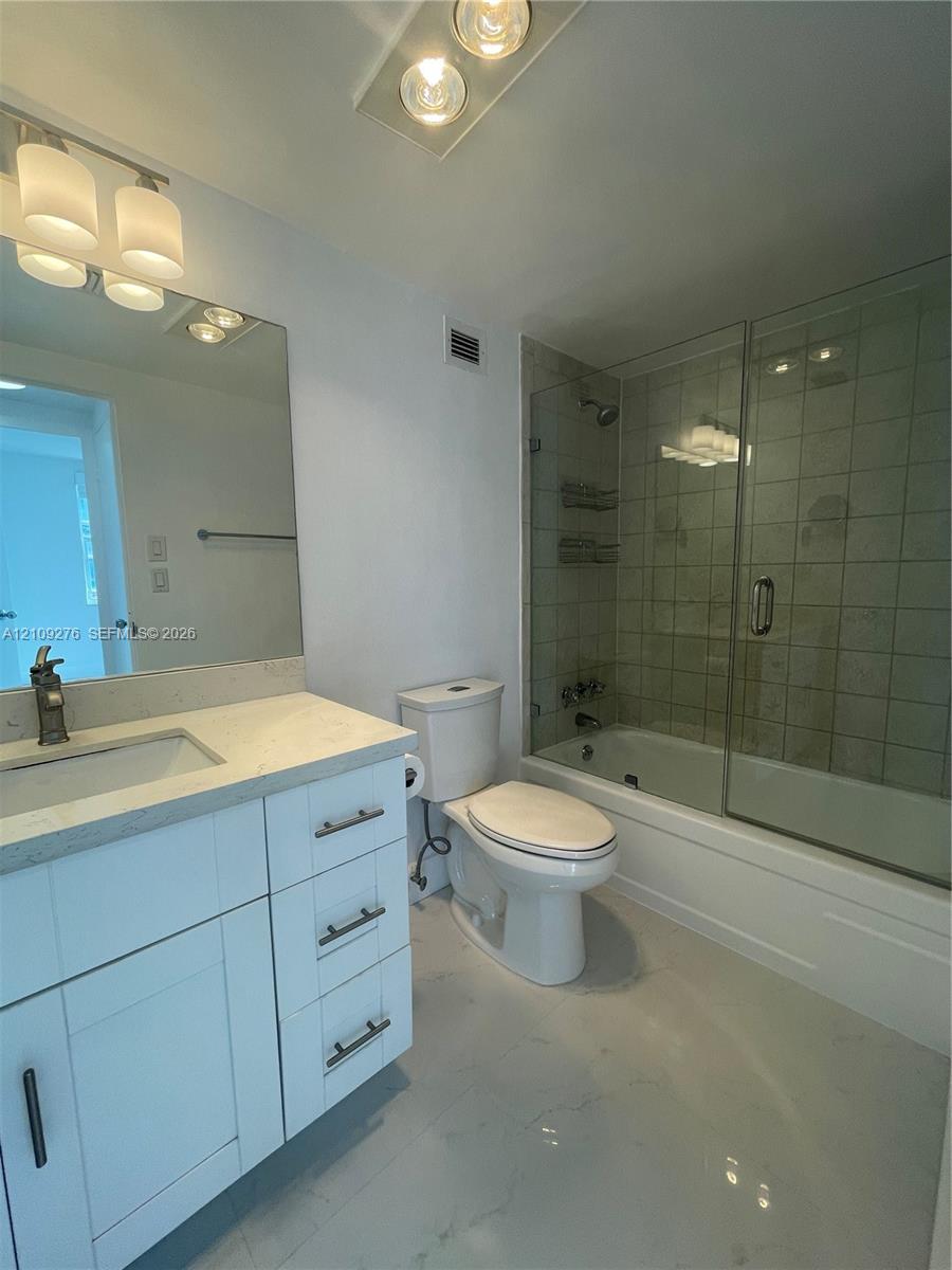 9195 Collins Avenue 1004 Property Photo 15