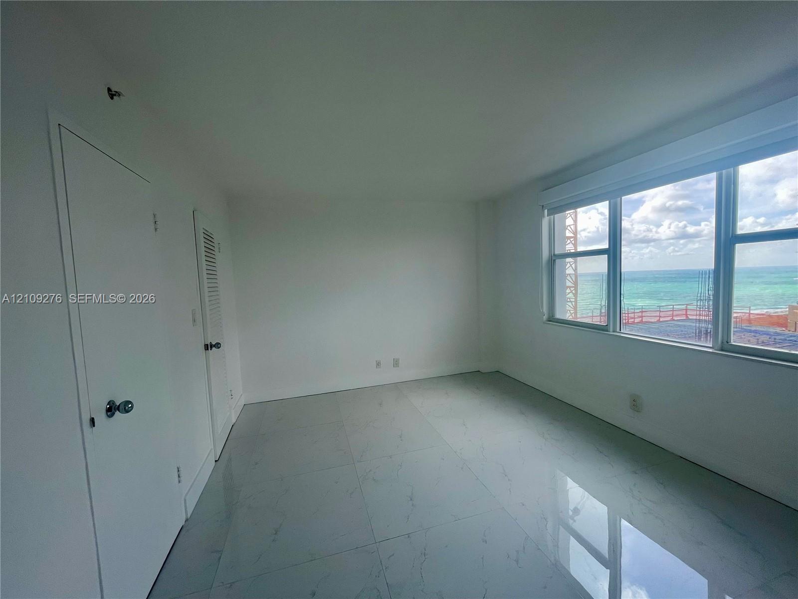9195 Collins Avenue 1004 Property Photo 18