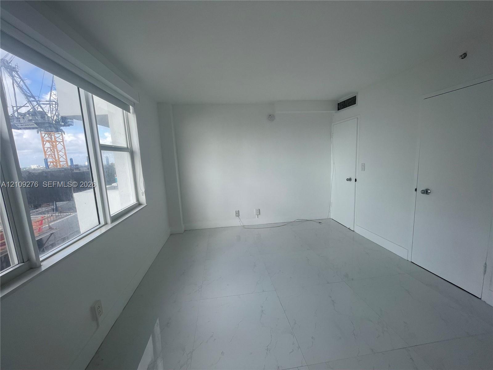 9195 Collins Avenue 1004 Property Photo 19