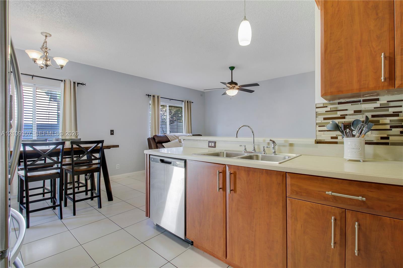 9561 Bradshaw Lane Property Photo 15