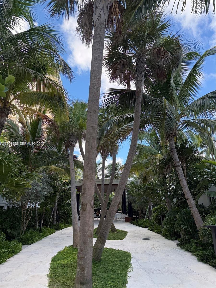 6365 Collins Avenue 906 Property Photo 18