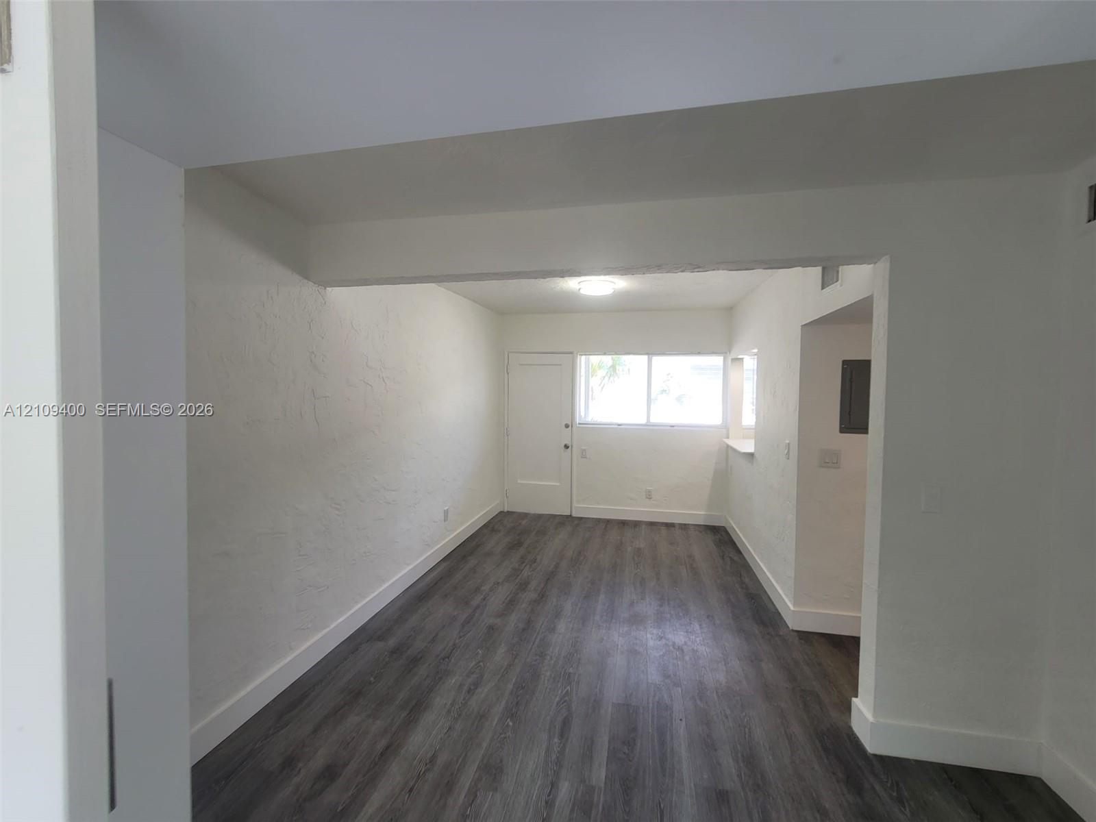 7435 Byron Avenue 06 Property Photo 8