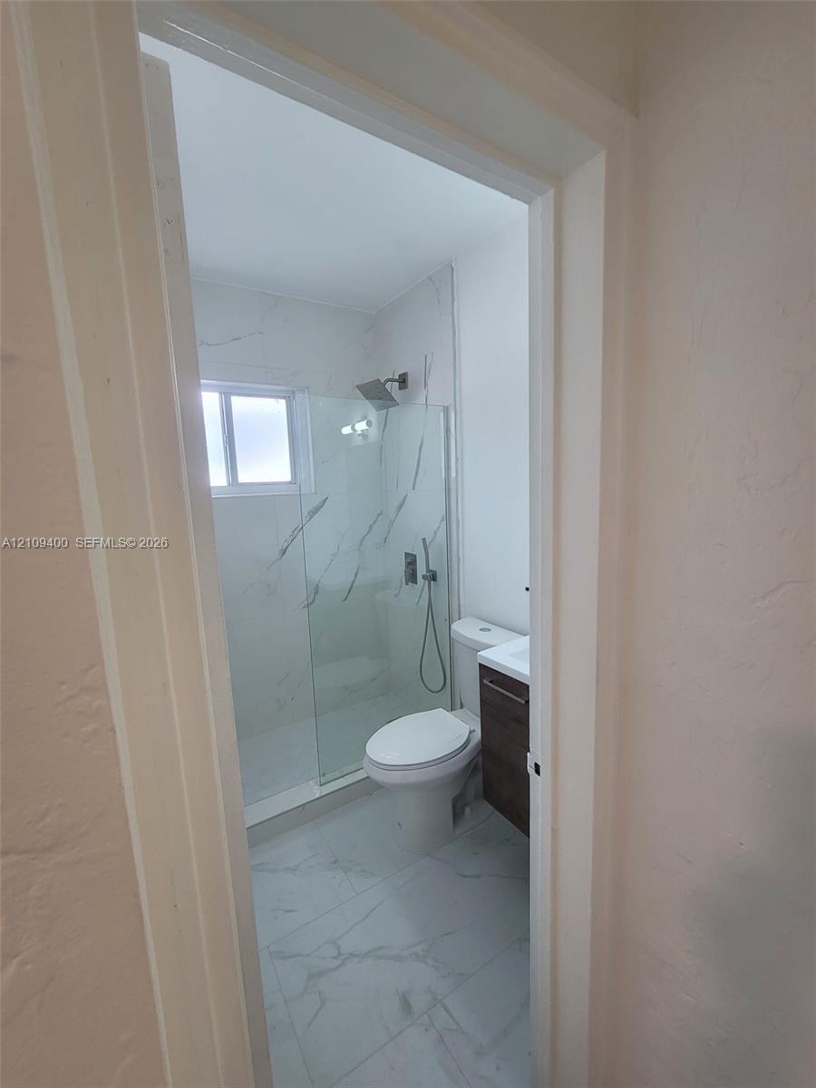 7435 Byron Avenue 06 Property Photo 16