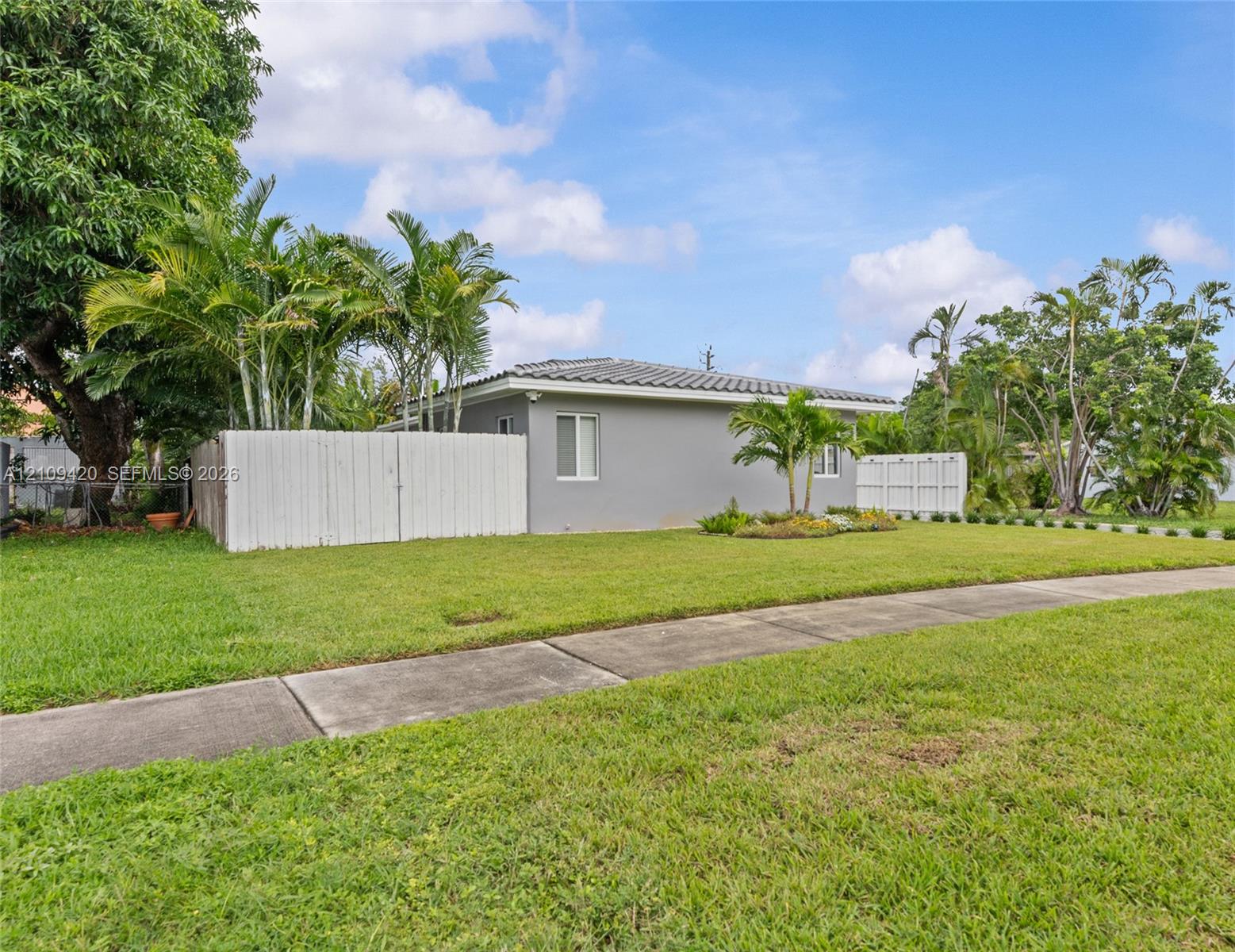1955 Thomas Street Property Photo 31