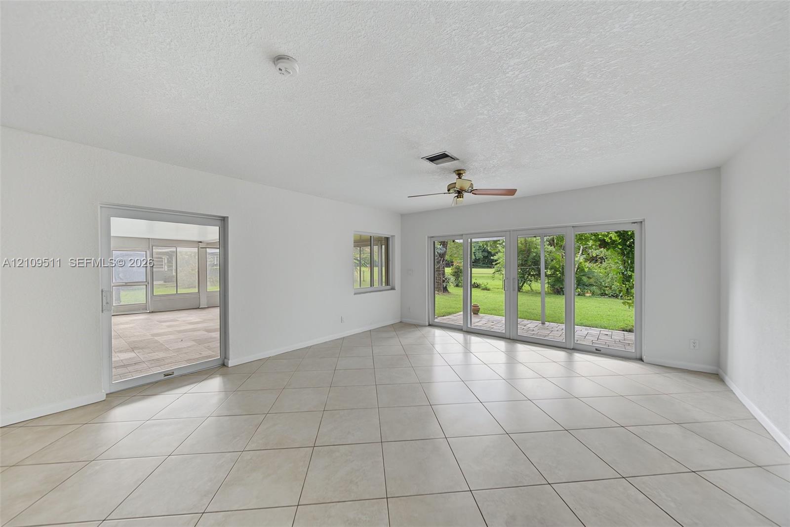 6260 Rose Terrace Property Photo 2
