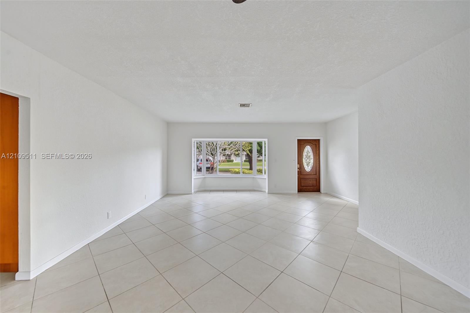 6260 Rose Terrace Property Photo 5