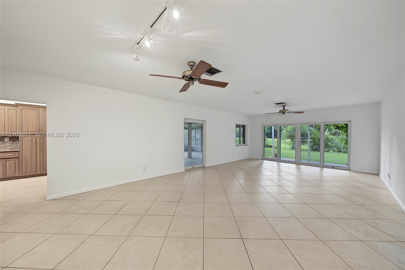 6260 Rose Terrace Property Photo 11