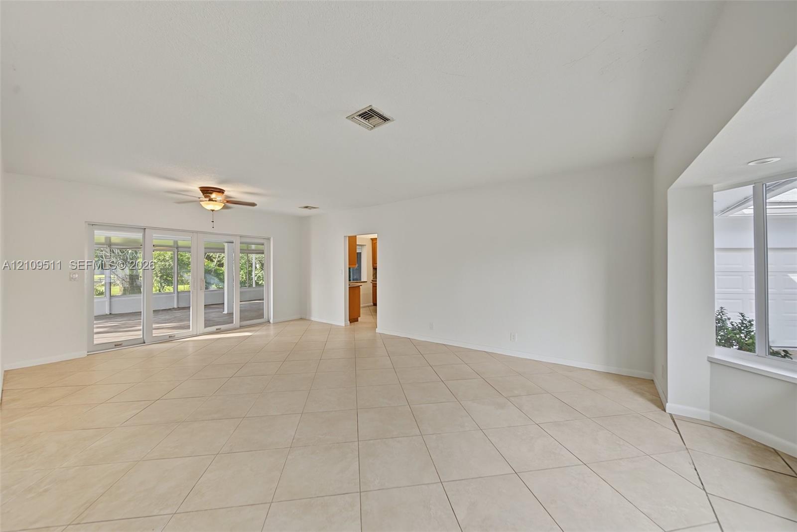 6260 Rose Terrace Property Photo 12