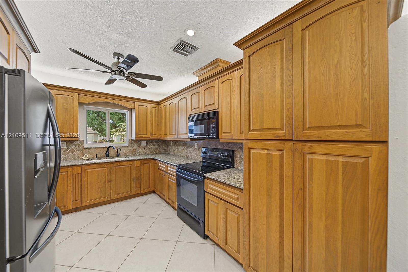 6260 Rose Terrace Property Photo 15