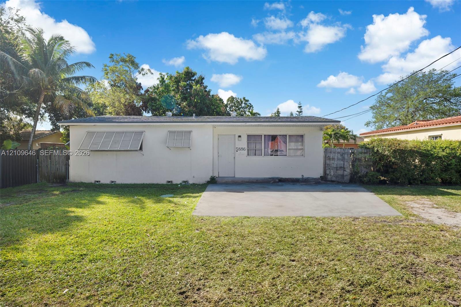 5886 Sw 20th Street Property Photo 1