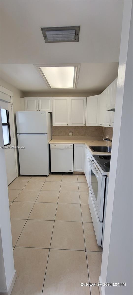 3475 N Country Club Drive 319 Property Photo 11