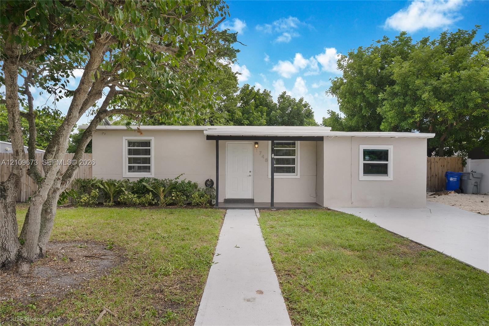 1748 Ne 49th Street Property Photo 1