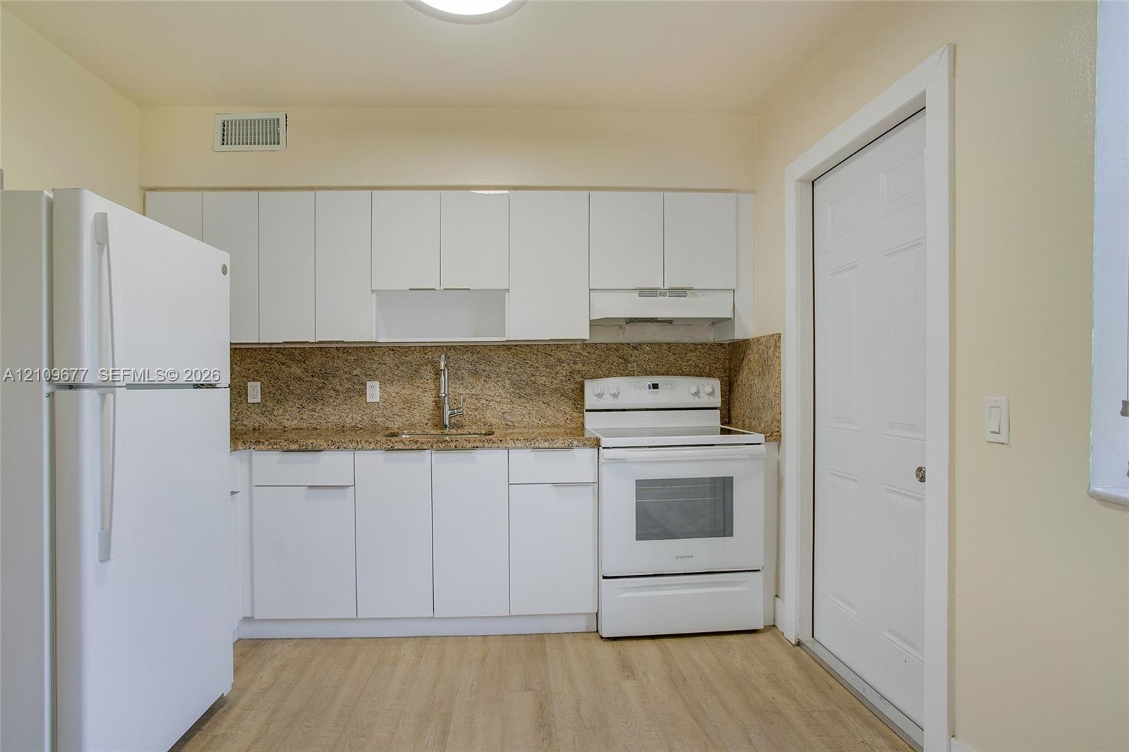 463 Florida Boulevard 463 Property Photo 5