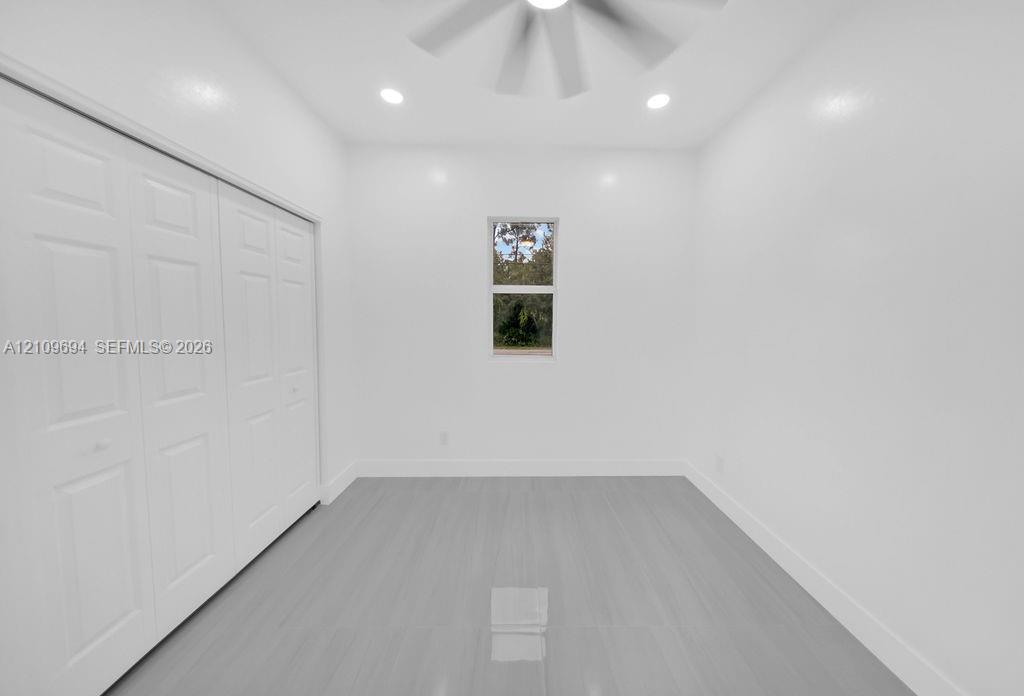 607 W 6th Street Property Photo 19
