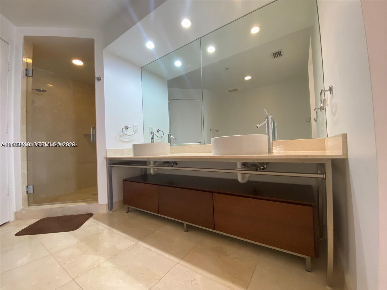 16275 Collins Avenue 1704 Property Photo 16