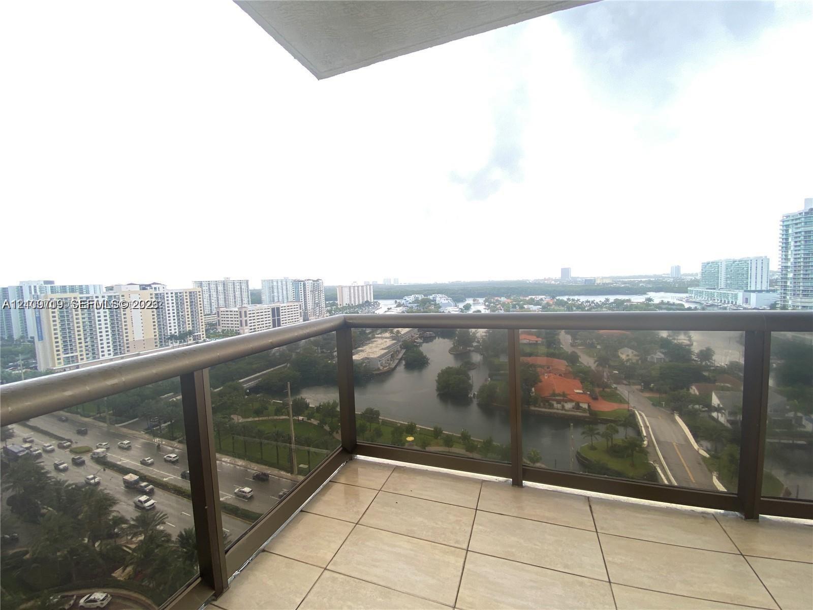 16275 Collins Avenue 1704 Property Photo 32