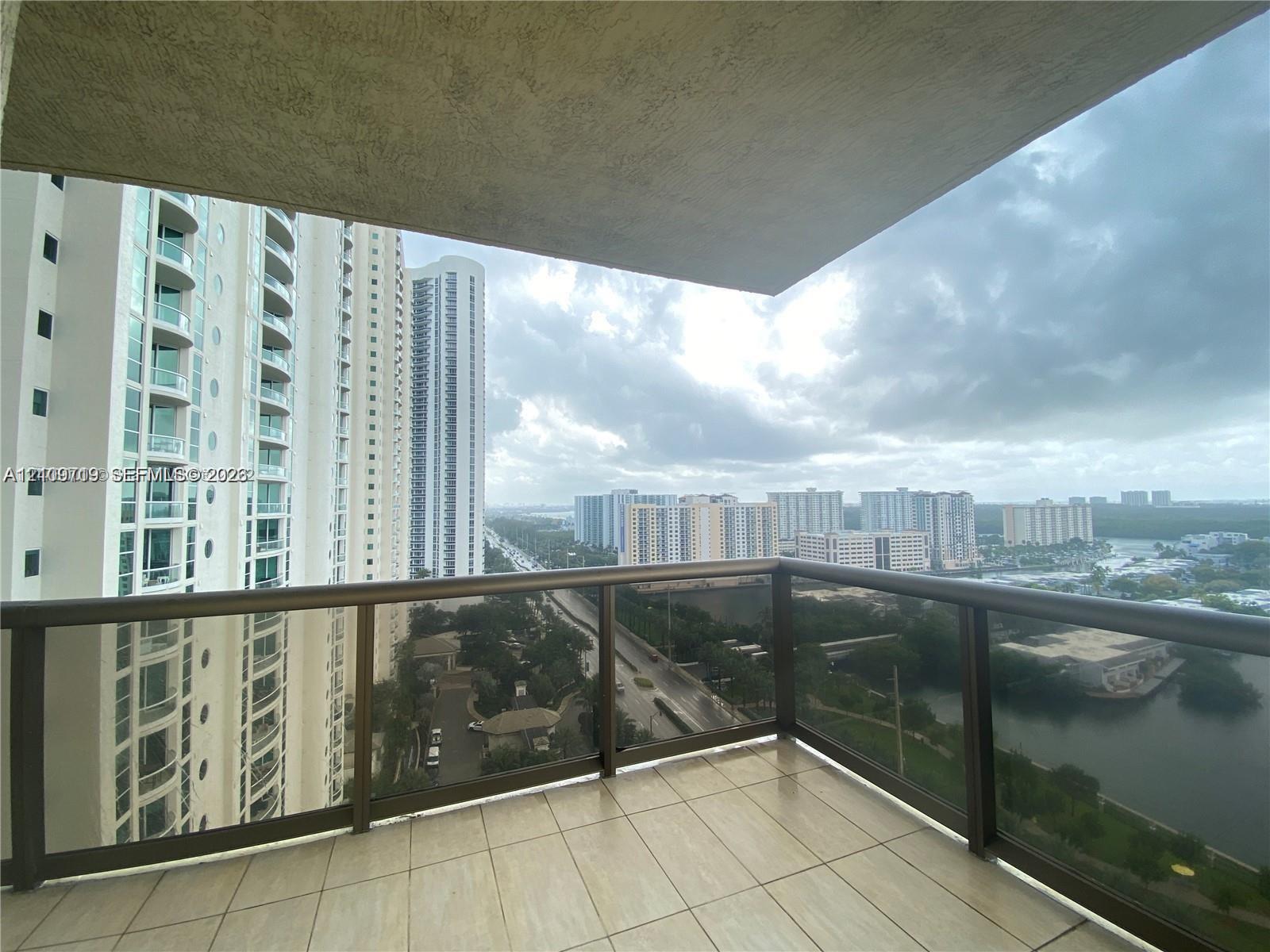 16275 Collins Avenue 1704 Property Photo 33