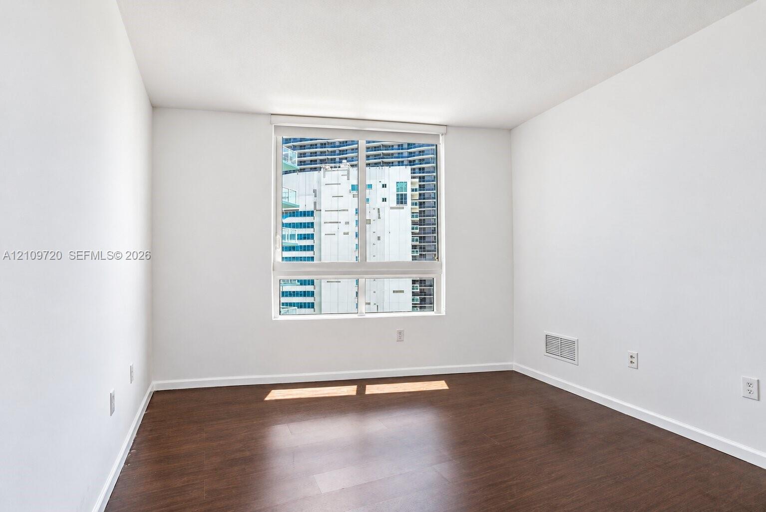 1900 N Bayshore Drive 2919 Property Photo 12