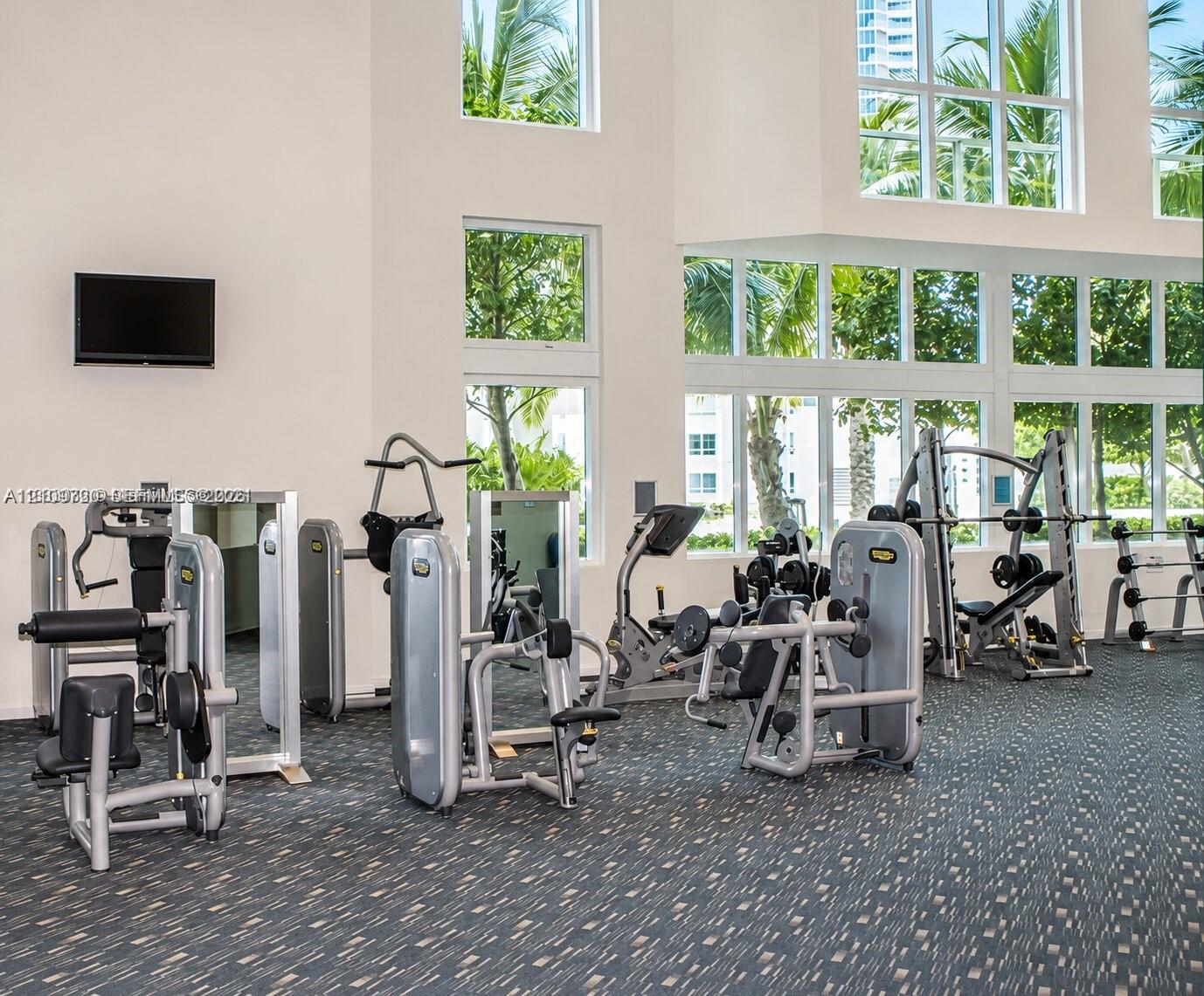 1900 N Bayshore Drive 2919 Property Photo 19