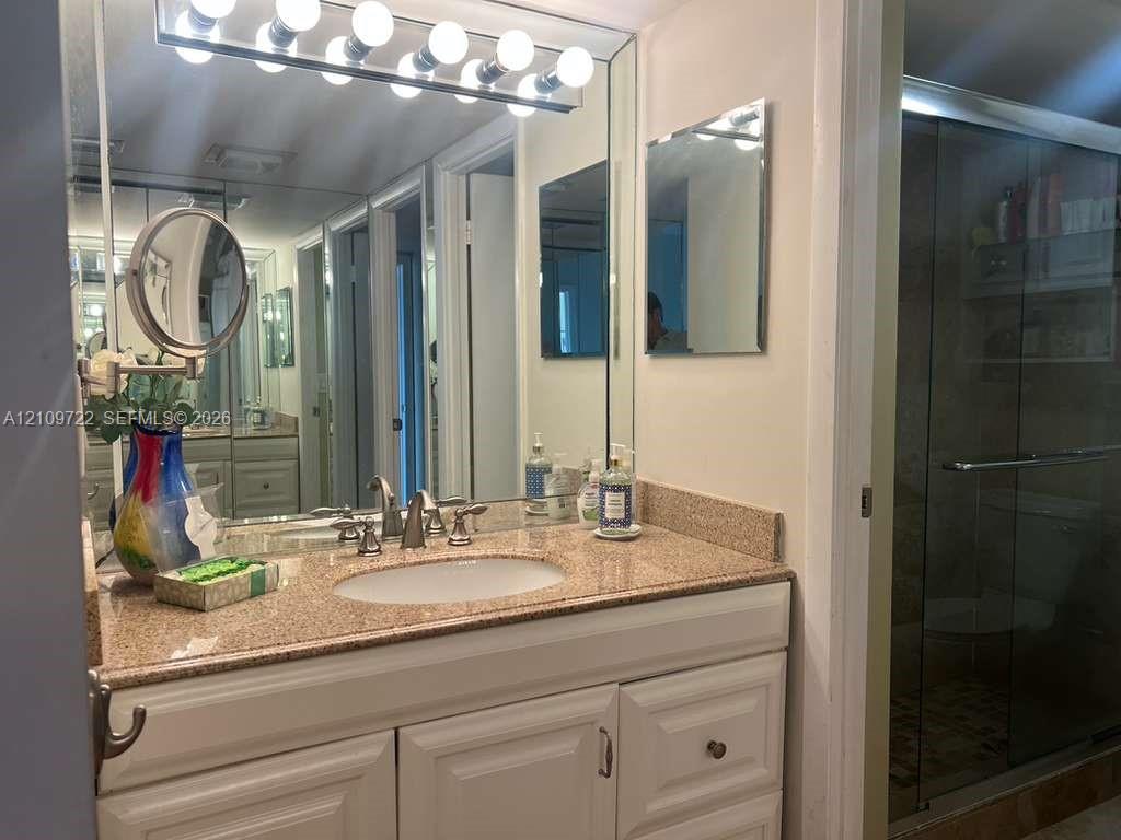 20379 W Country Club Drive 1637 Property Photo 7