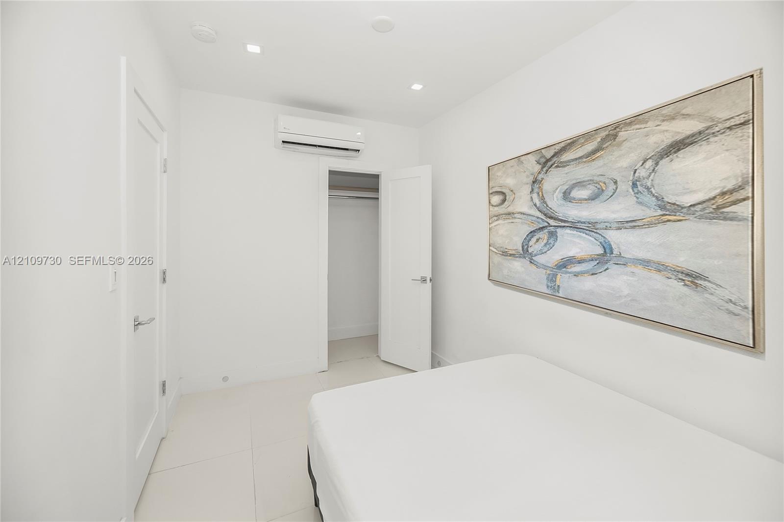 733 Michigan Avenue 8 Property Photo 12