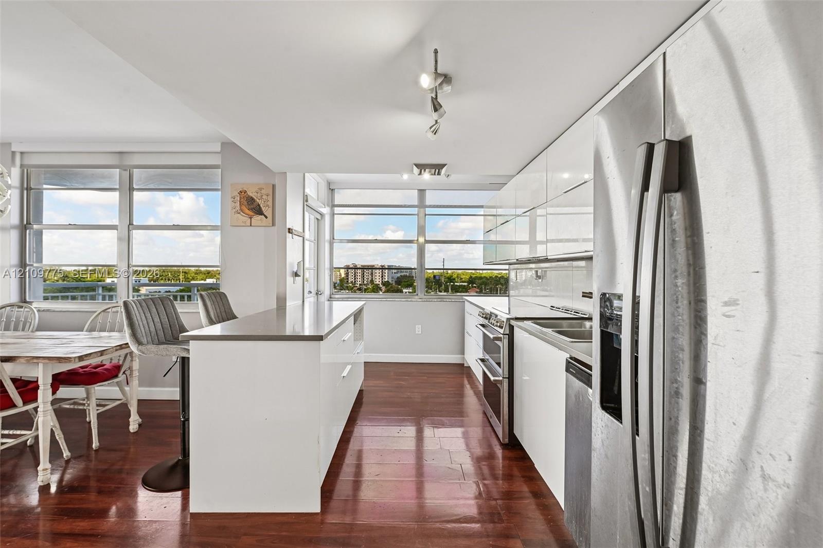18011 Biscayne Boulevard 705 Property Photo 1