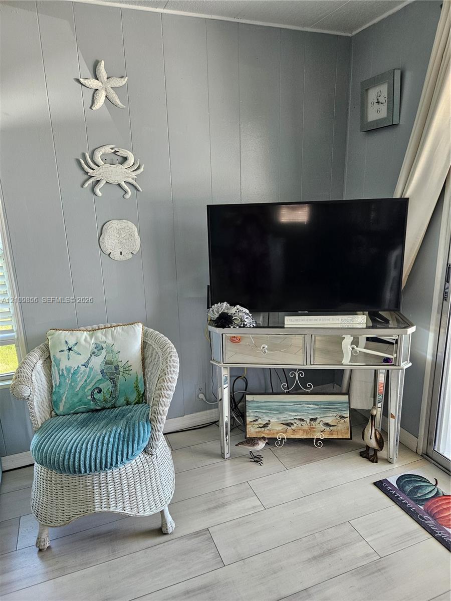 8 La Mesa Property Photo 6