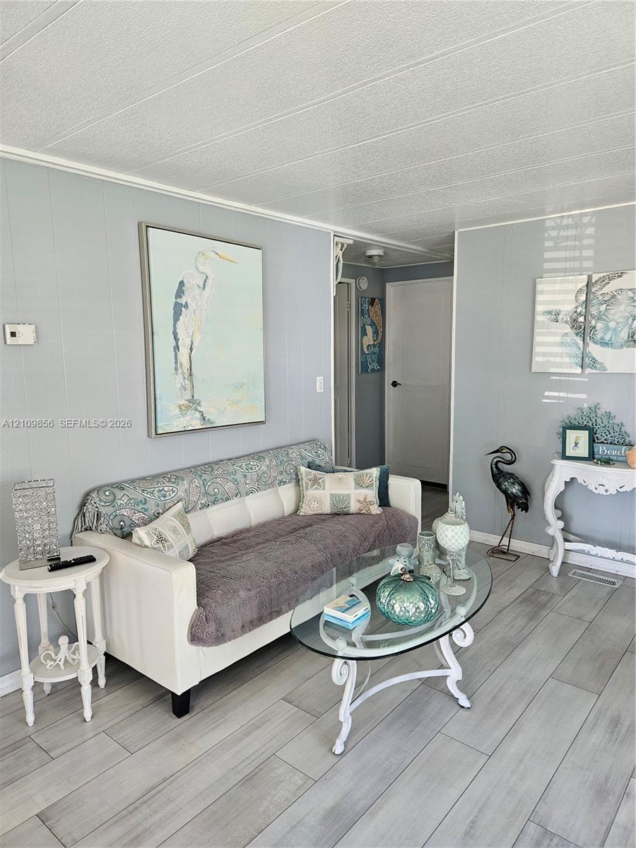 8 La Mesa Property Photo 8