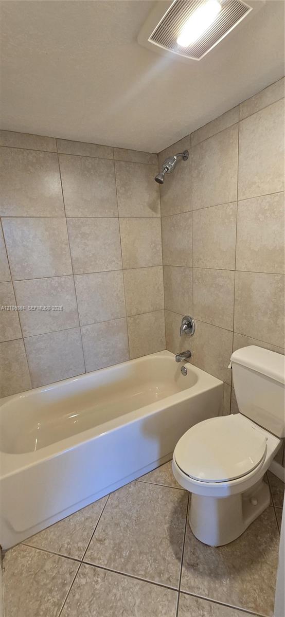10765 Cleary Boulevard 204 Property Photo 8
