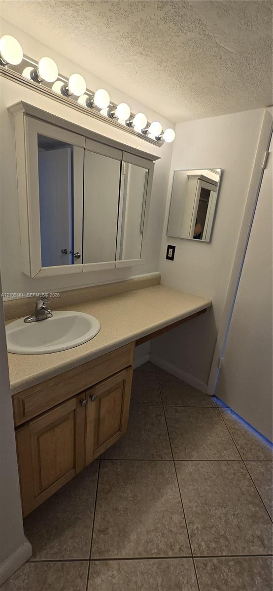 10765 Cleary Boulevard 204 Property Photo 9