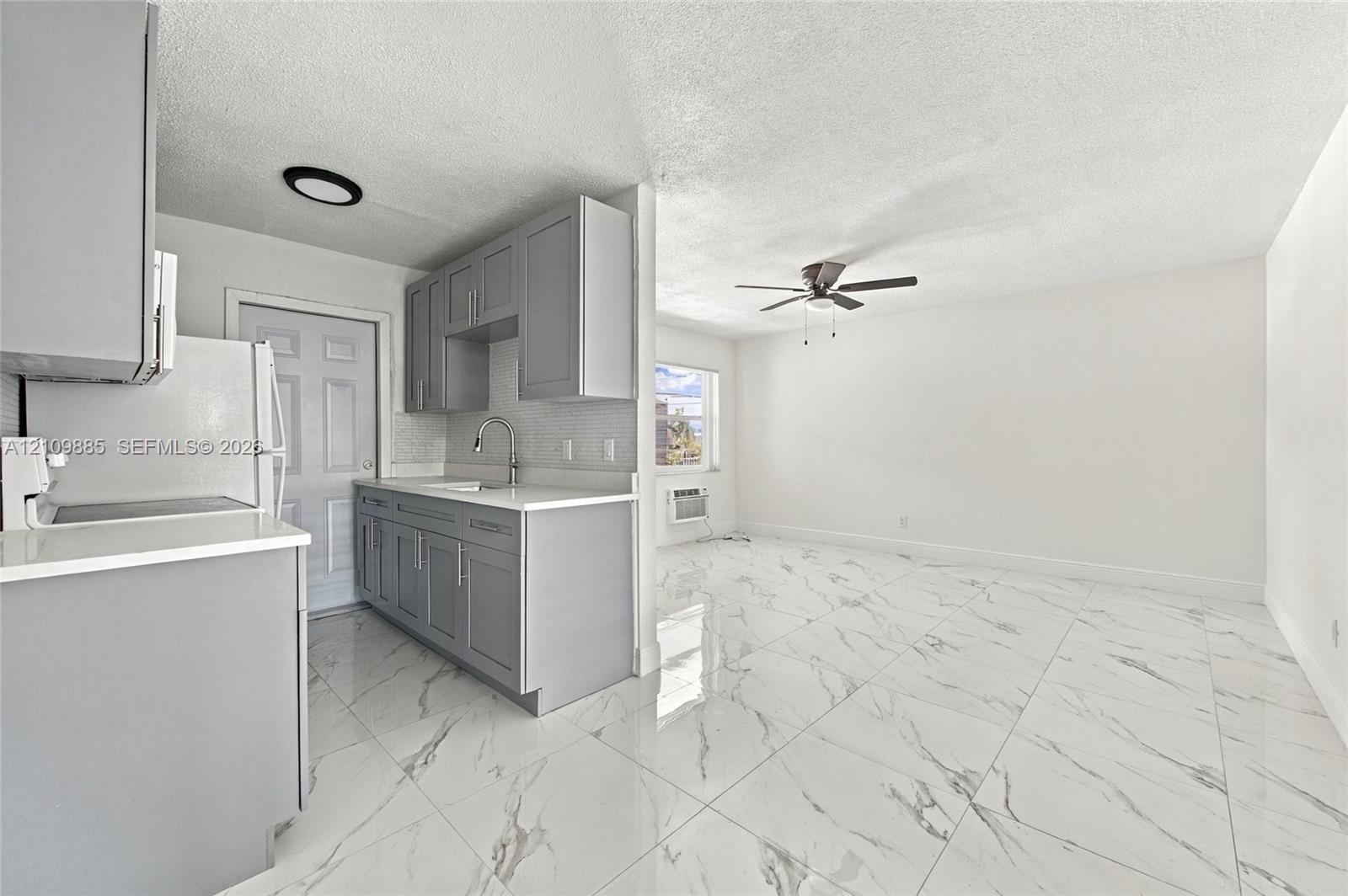 1921 Sw 69th Avenue 209 Property Photo 13
