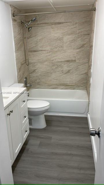 9365 Fontainebleau Boulevard E222 Property Photo 4