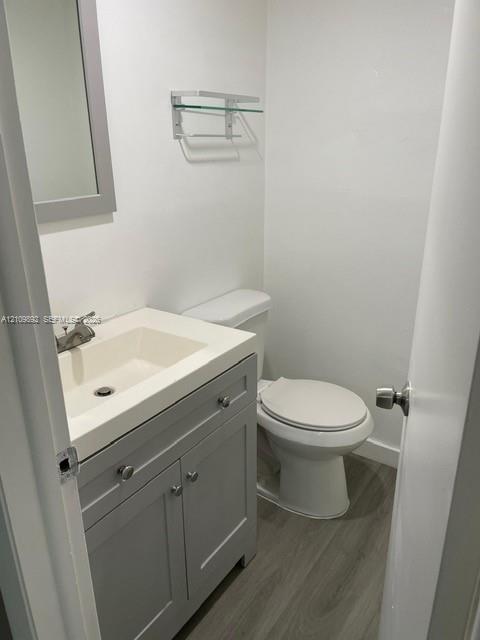 9365 Fontainebleau Boulevard E222 Property Photo 8