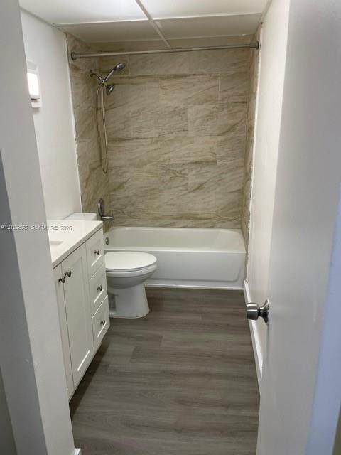 9365 Fontainebleau Boulevard E222 Property Photo 9