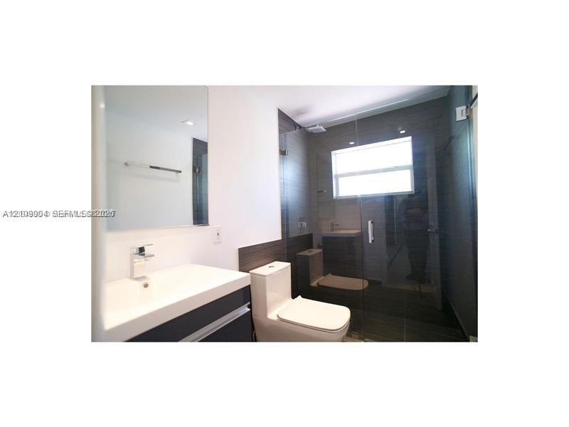 101 Collins Avenue 1 Property Photo 8