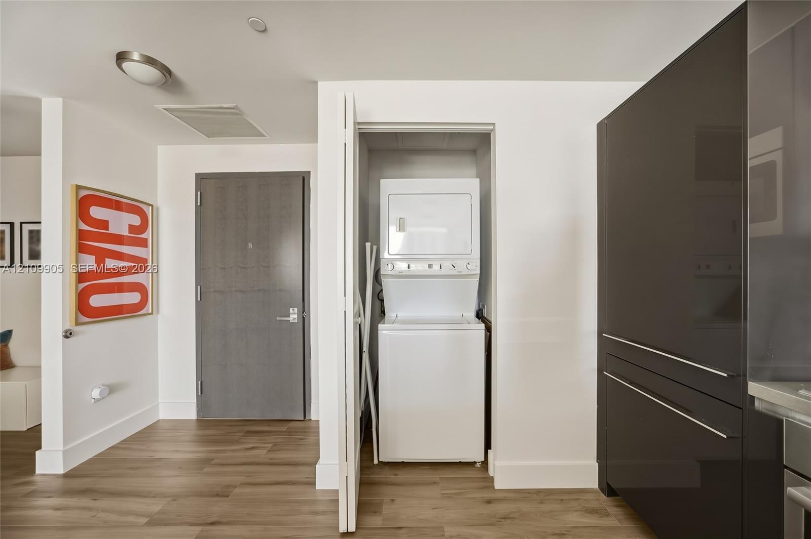 1080 Brickell Avenue 2302 Property Photo 4