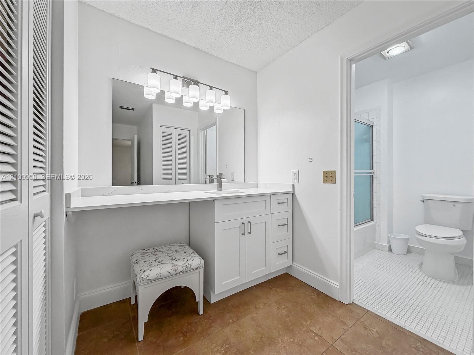 21785 Cypress Drive 46h Property Photo 11