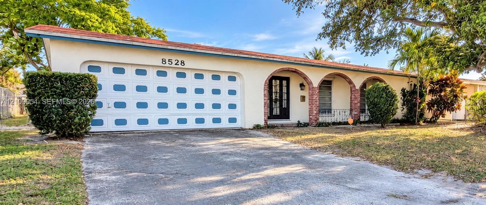 8528 Windsor Drive Property Photo 1