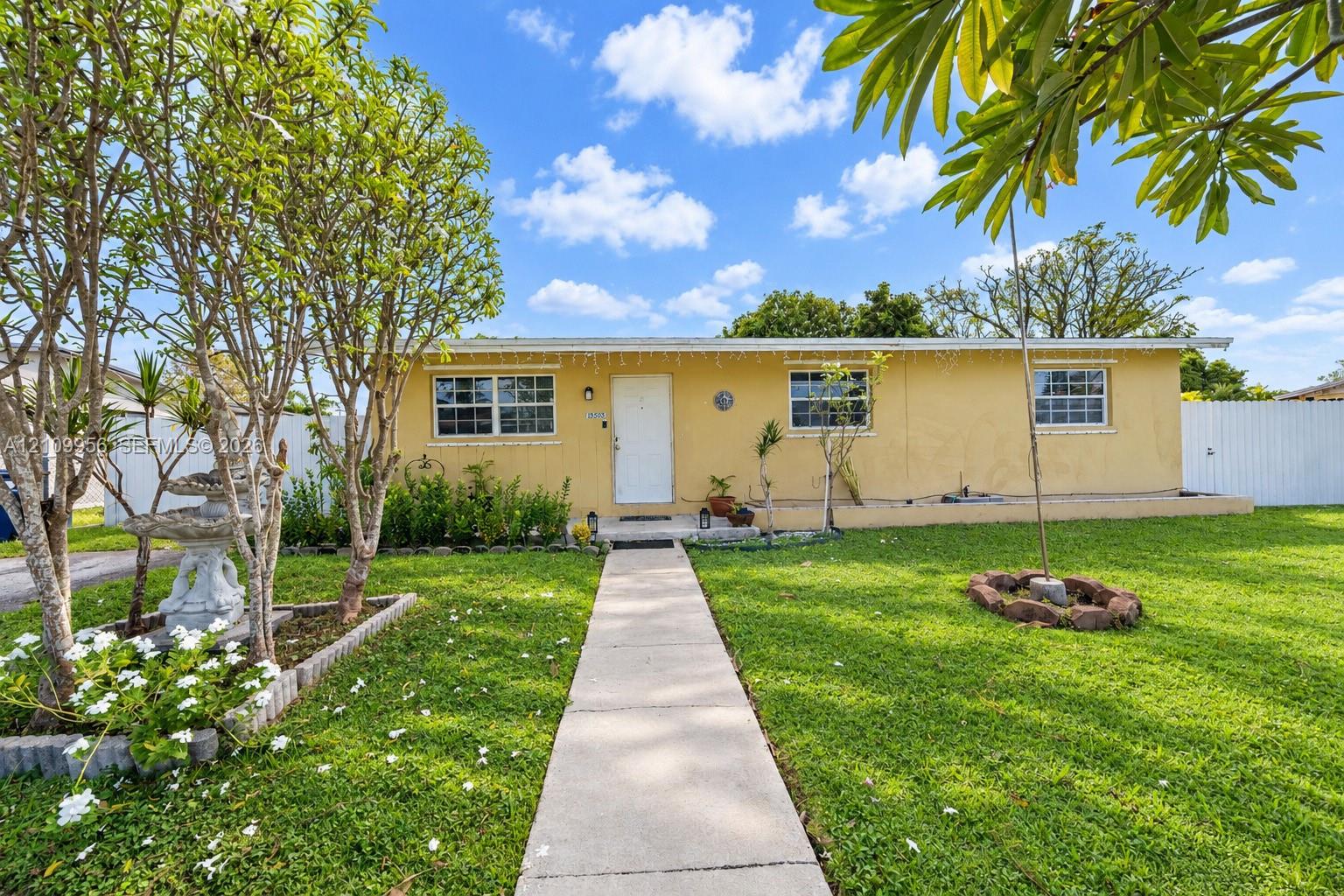 19503 Sw 114th Place Property Photo 1