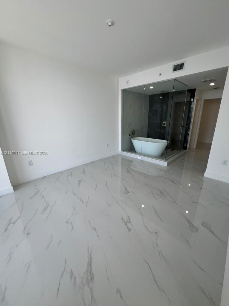 725 Ne 24th Street 4405 Property Photo 12