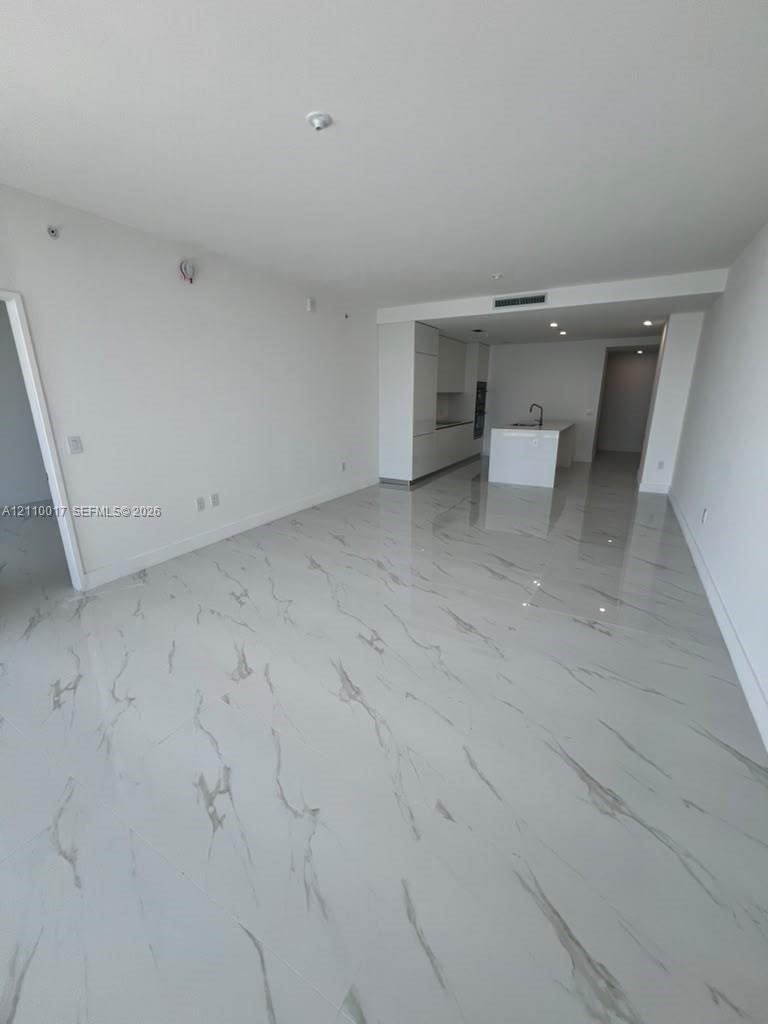 725 Ne 24th Street 4405 Property Photo 14