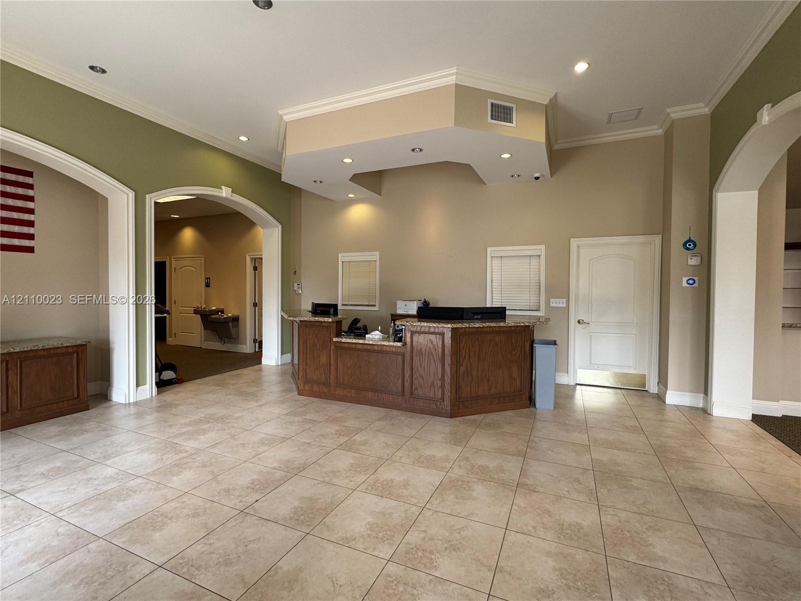 2120 S Federal Highway Property Photo 2